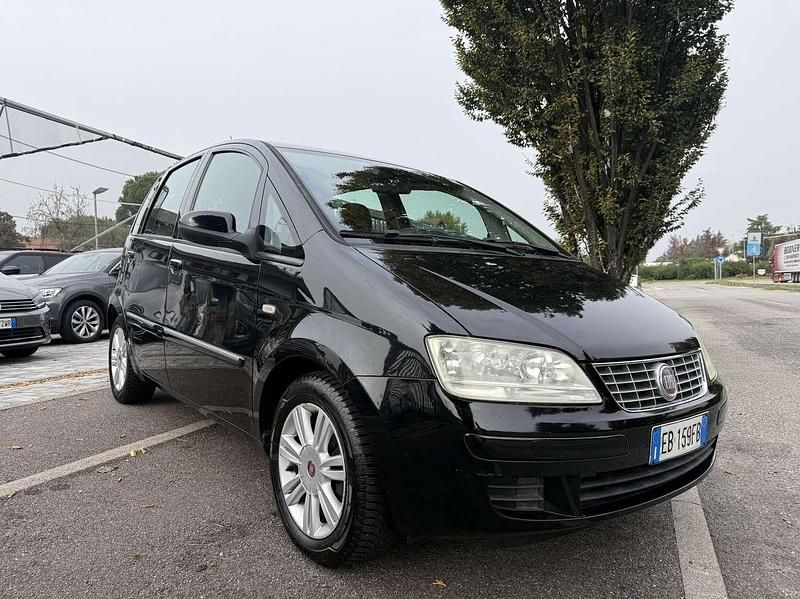 Usata Fiat Idea Star 77 CV (56 kW) 2010 Nero Monovolume