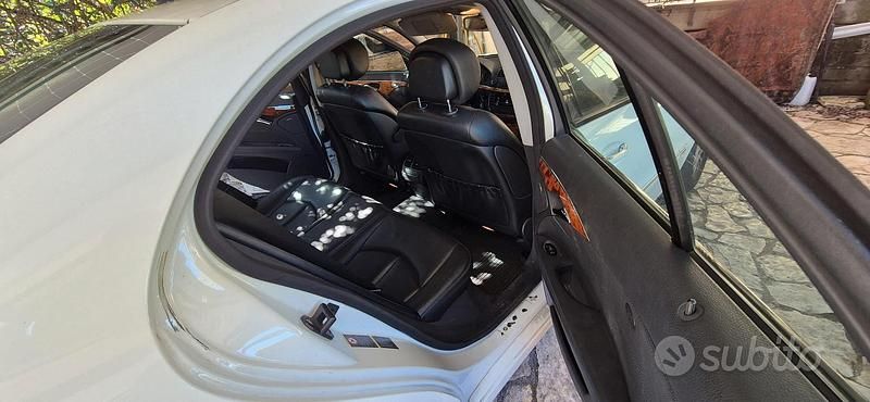 Usata Mercedes E220 150 CV (110 kW) 2006 Bianco Berlina