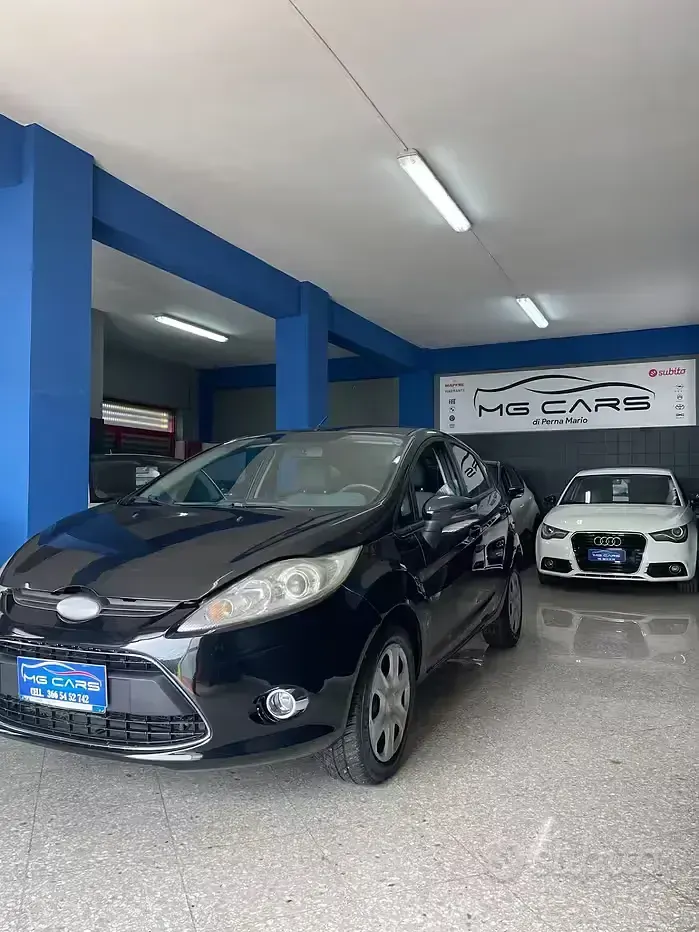 Usata Ford Fiesta Titanium 68 CV (50 kW) 2009 Nero Berlina