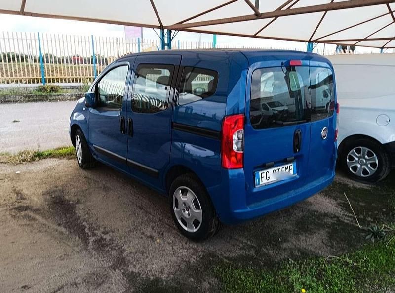 Usata Fiat Qubo Trekking 80 CV (58 kW) 2016 Blu/azzurro Monovolume
