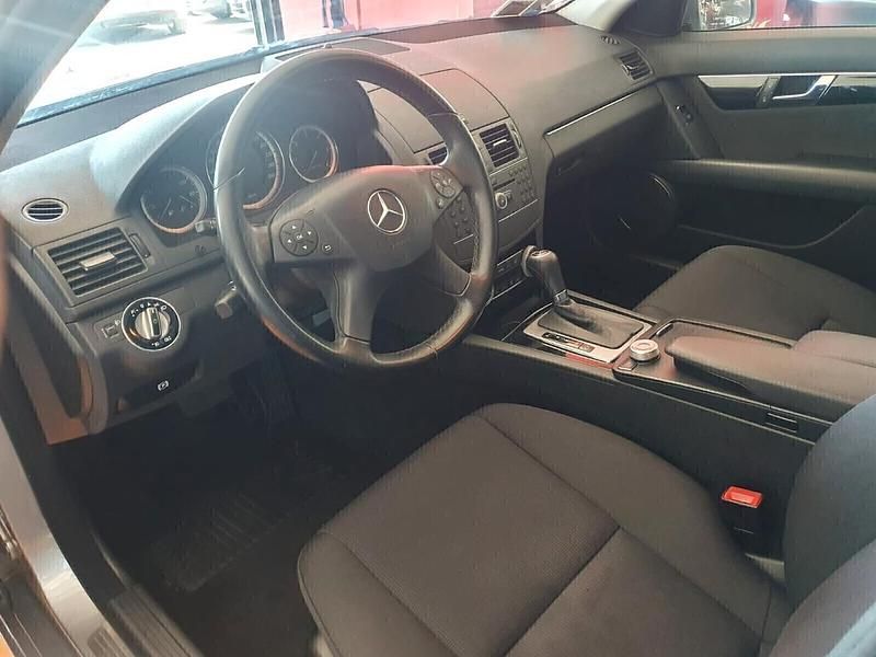 Usata Mercedes C200 136 CV (100 kW) 2009 Grigio Berlina