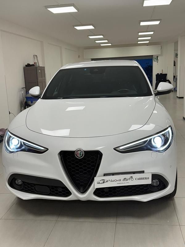 Usata Alfa Romeo Stelvio Veloce 210 CV (154 kW) 2022 Bianco SUV