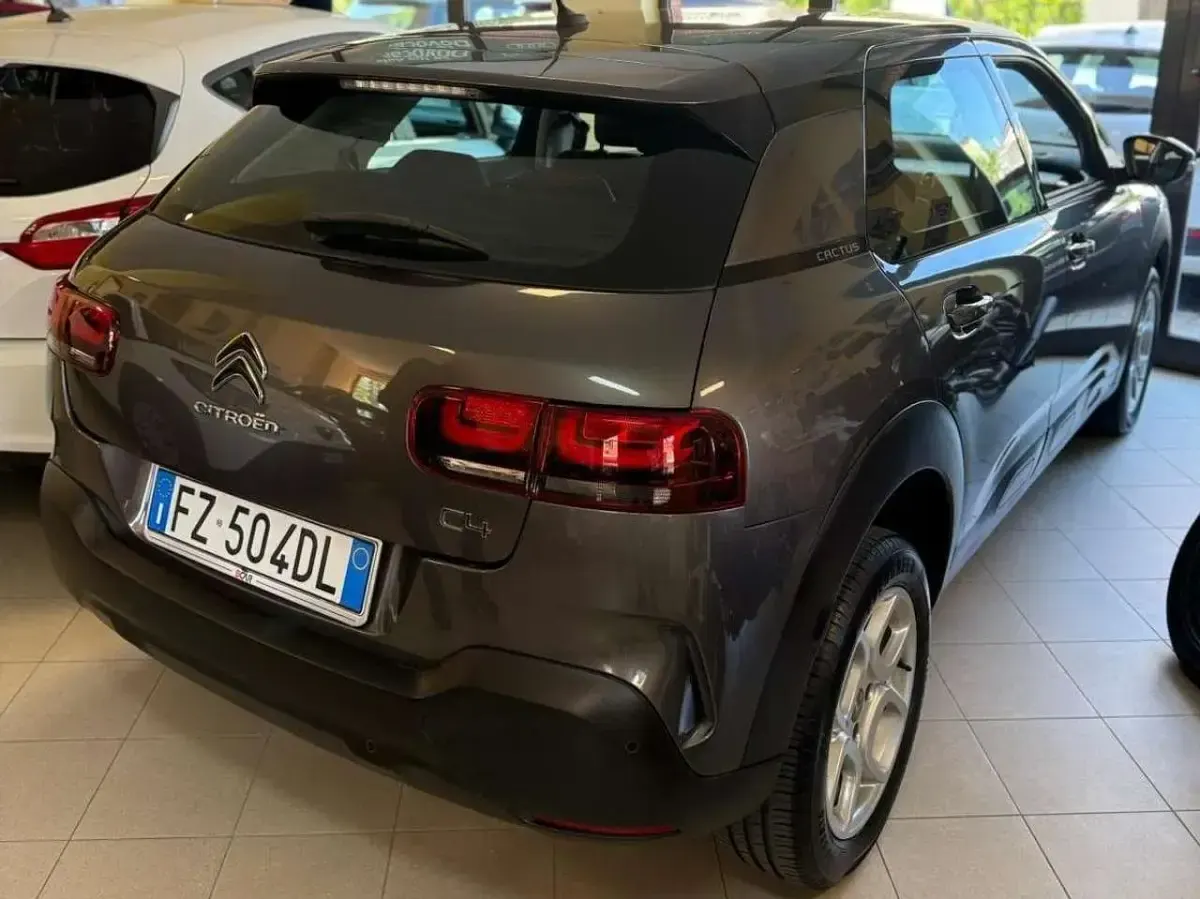 Gebraucht Citroën C4 Feel 102 PS (75 kW) 2019 Grau SUV