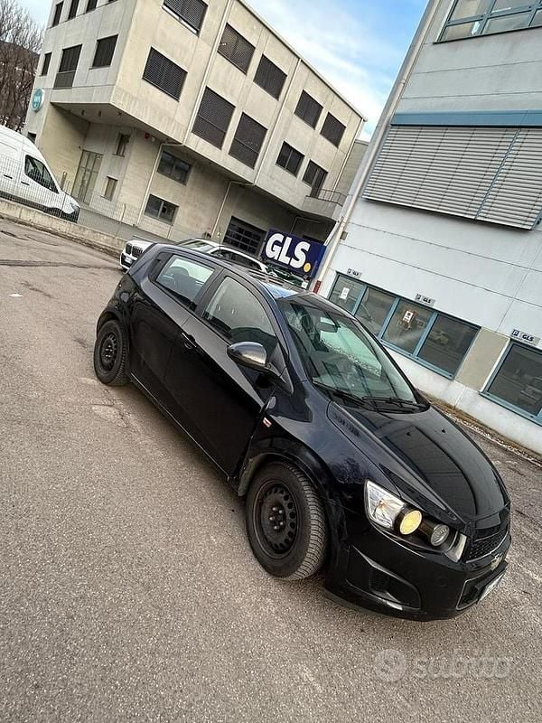 Usata Chevrolet Aveo LT 75 CV (55 kW) 2012 Berlina