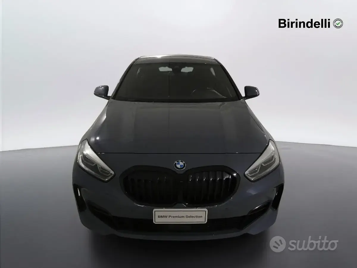 Usata BMW 116 M Sport 116 CV (85 kW) 2021 Grigio Utilitaria