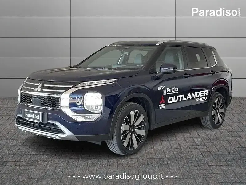 Nuova Mitsubishi Outlander P-HEV Intense 136 CV (100 kW) 2026 Blu SUV