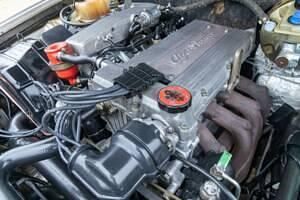 Usata Alfa Romeo 75 145 CV (106 kW) 1988 Grigio Berlina