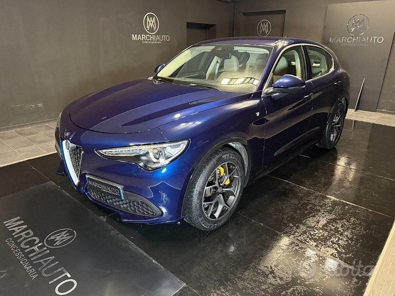 Blu Usata 2021 Alfa Romeo Stelvio Ti SUV | 27.900 € (Buon prezzo) - Immagine 1/4
