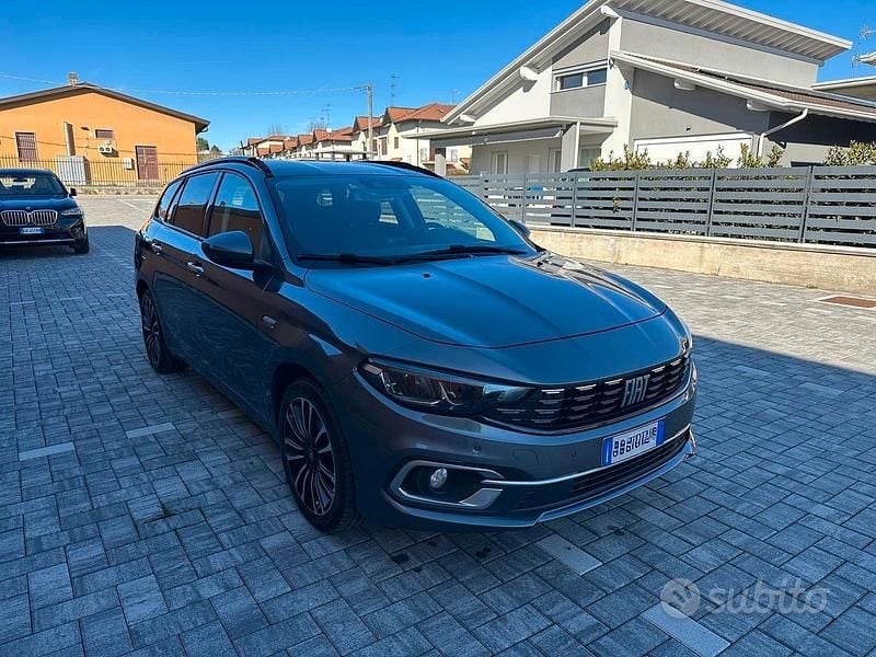 Usata Fiat Tipo 131 CV (96 kW) 2022 Grigio Station wagon