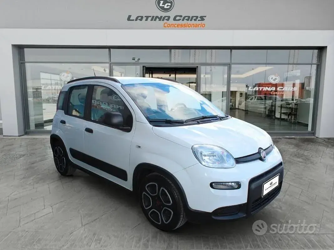 Usata Fiat Panda S 70 CV (51 kW) 2024 Bianco Utilitaria