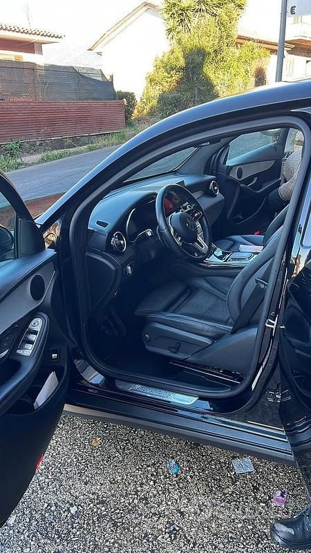 Usata Mercedes GLC220 194 CV (142 kW) 2019 Nero SUV