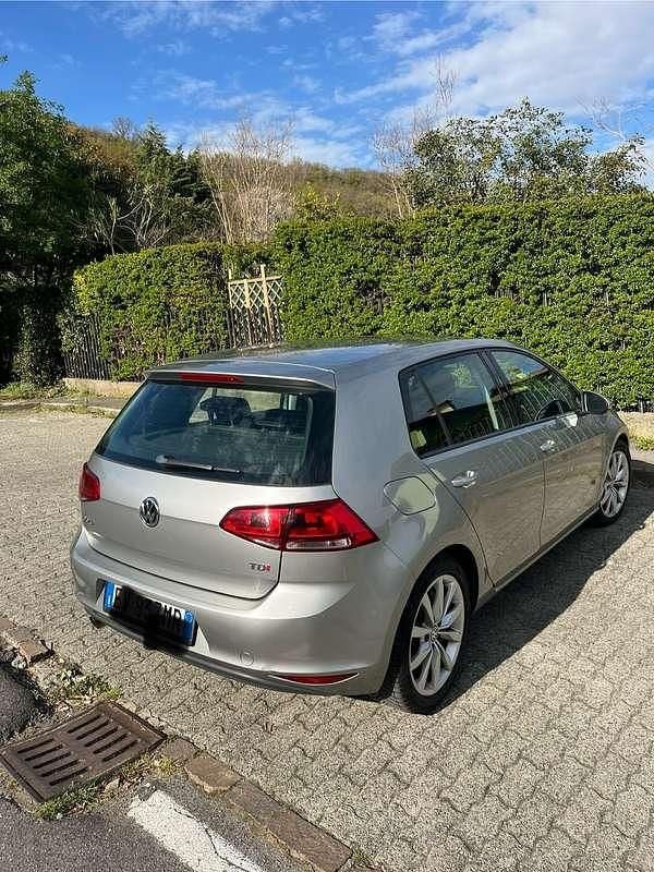 Usata VW Golf VII Highline 105 CV (77 kW) 2014 Argento Berlina