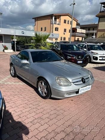 Argento metallizzato Usata 2000 Mercedes SLK200 Cabrio | 4900 € (Super prezzo) - Immagine 1/4