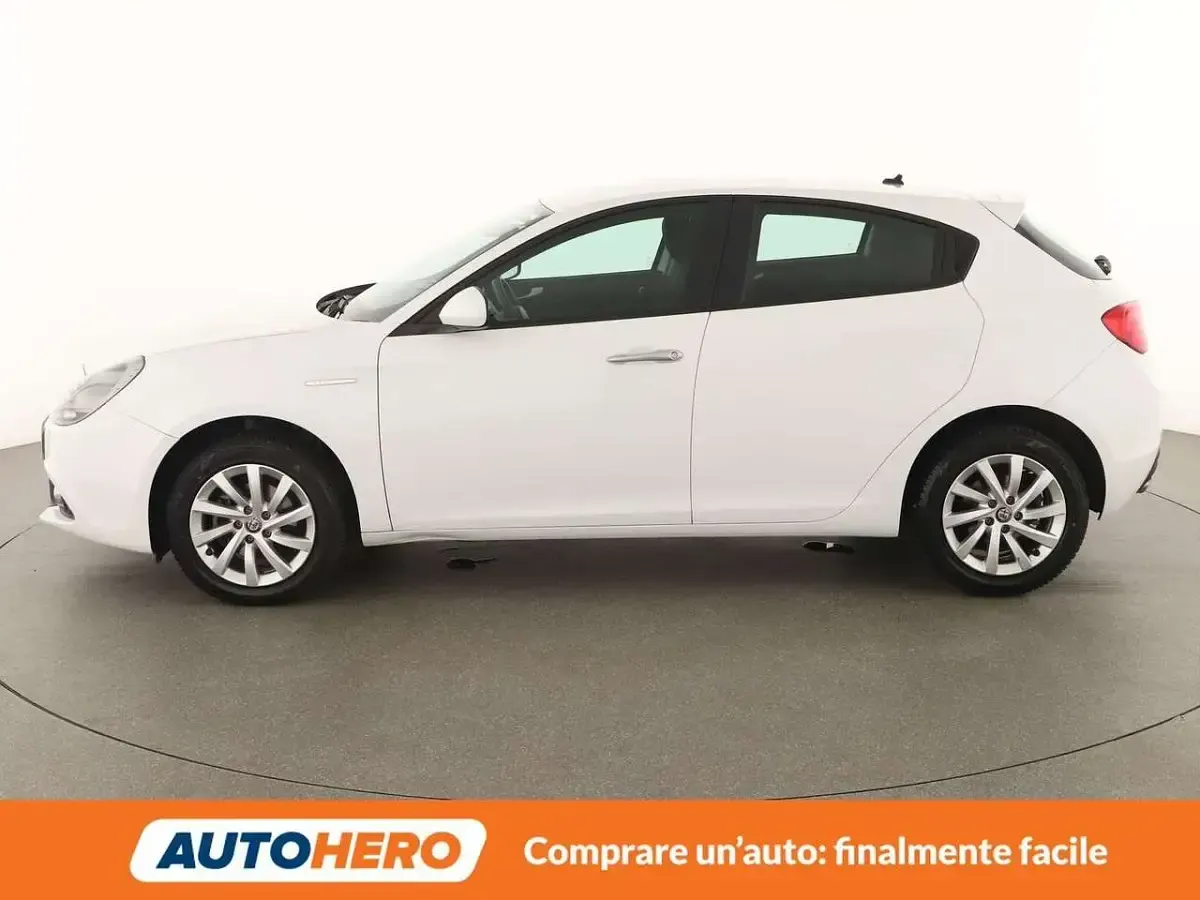 Usata Alfa Romeo Giulietta 120 CV (88 kW) 2020 Bianco Utilitaria