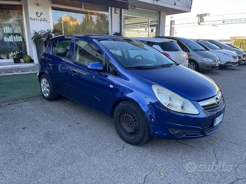 Blu Usata 2008 Opel Corsa Cosmo Tre volumi | 3500 € (Buon prezzo) - Immagine 1/4