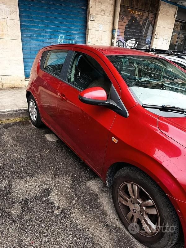 Usata Chevrolet Aveo 86 CV (63 kW) 2011 Rosso Berlina