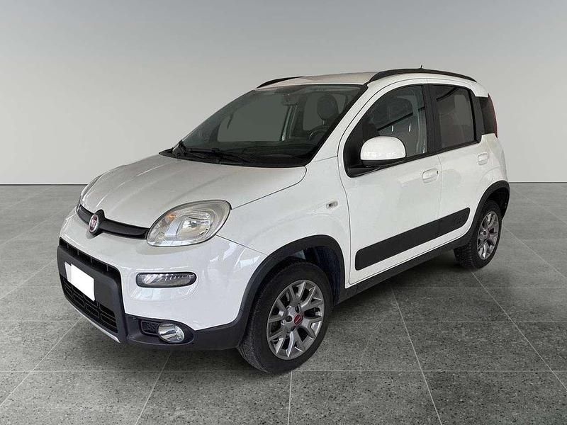 Usata Fiat Panda 4x4 S 95 CV (69 kW) 2017 Bianco Utilitaria