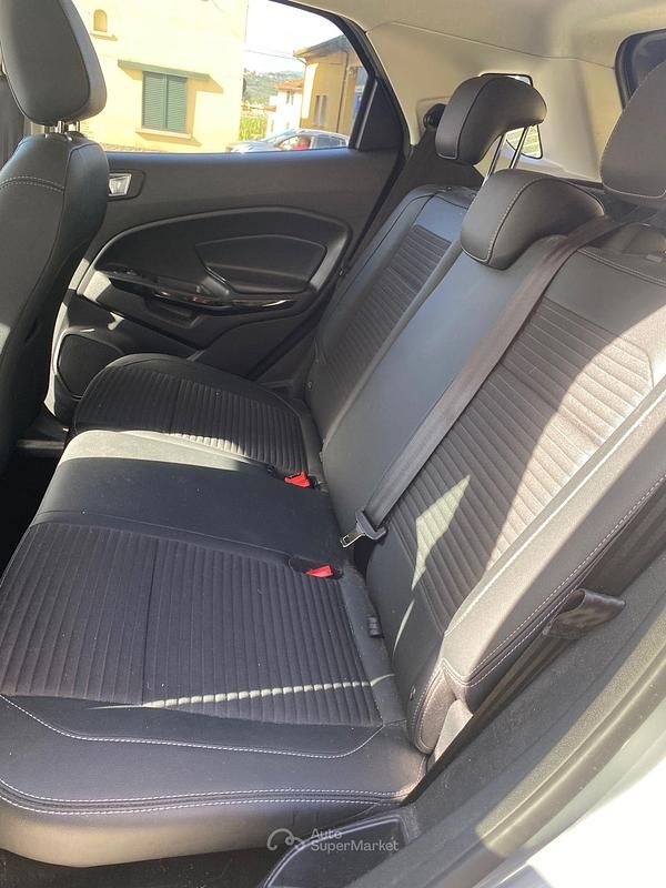 Usata Ford Ecosport Titanium 125 CV (91 kW) 2022 Solar silver SUV