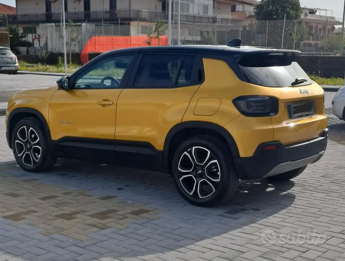 Usata Jeep Avenger Summit 101 CV (74 kW) 2023 SUV