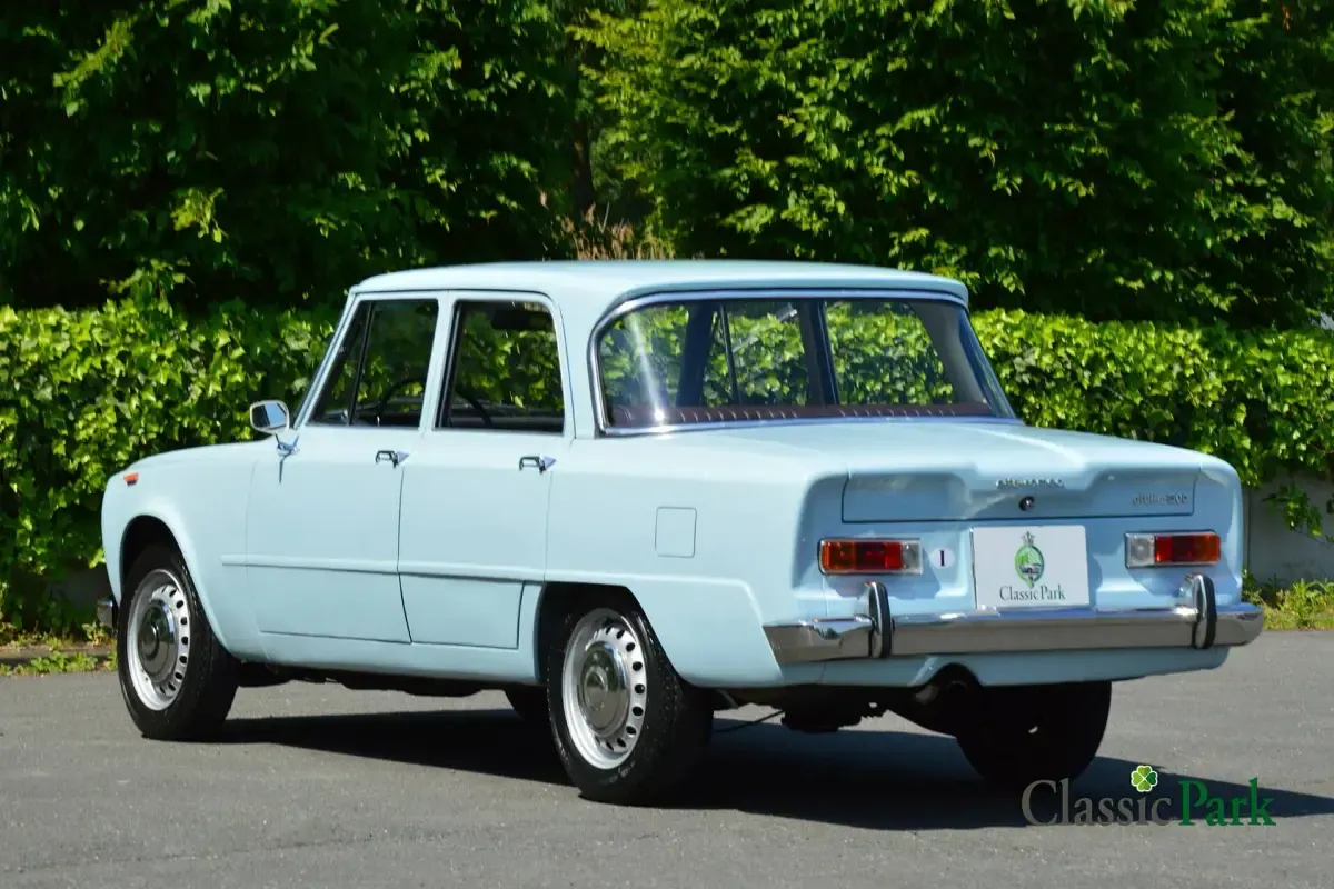Usata Alfa Romeo Giulia 1300 78 CV (57 kW) 1967 Blu Berlina