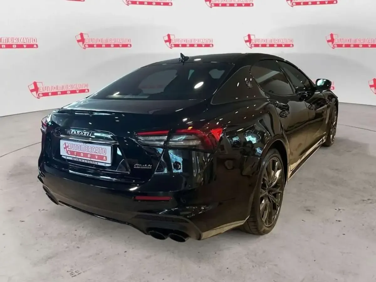 Usata Maserati GranSport 250 CV (183 kW) 2021 Nero Coupé