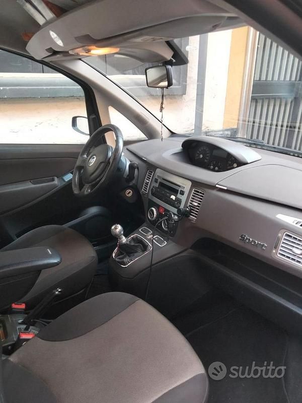 Usata Fiat Idea 95 CV (69 kW) 2009 Nero Monovolume