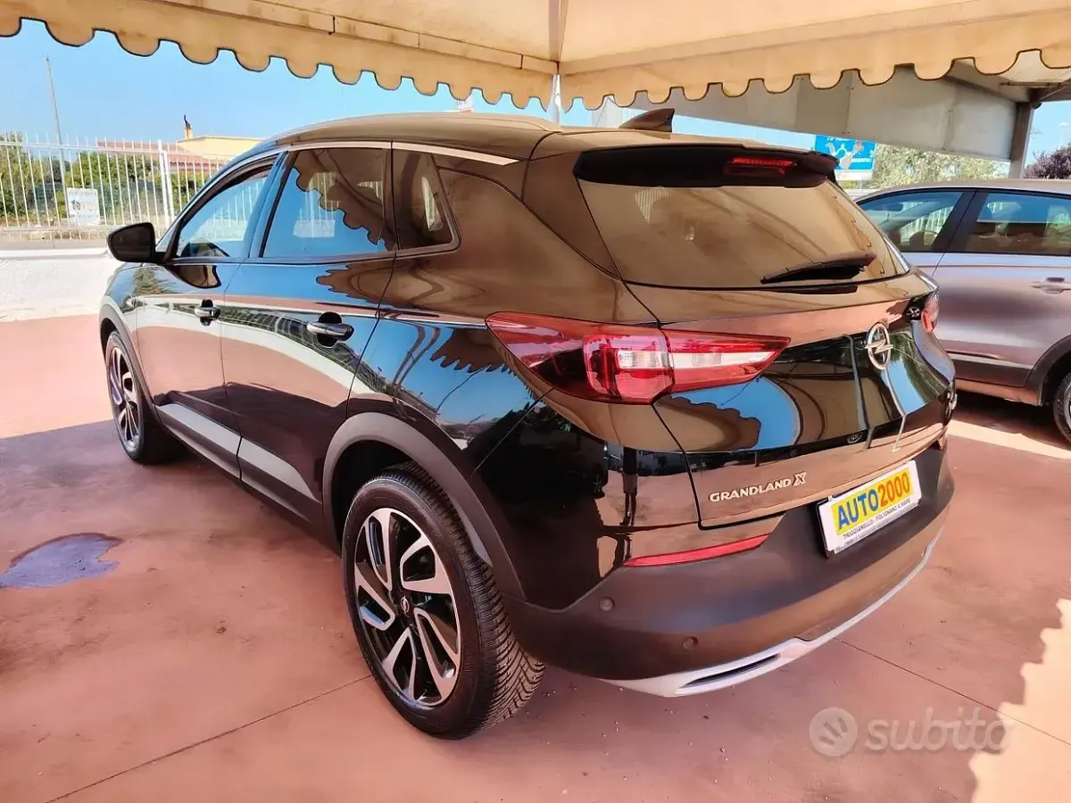 Usata Opel Grandland X Innovation 120 CV (88 kW) 2018 Nero SUV