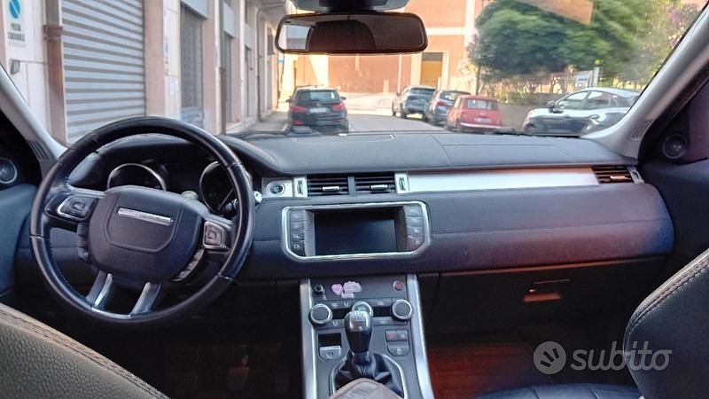 Usata Land Rover Range Rover evoque 150 CV (110 kW) 2016 Bianco SUV