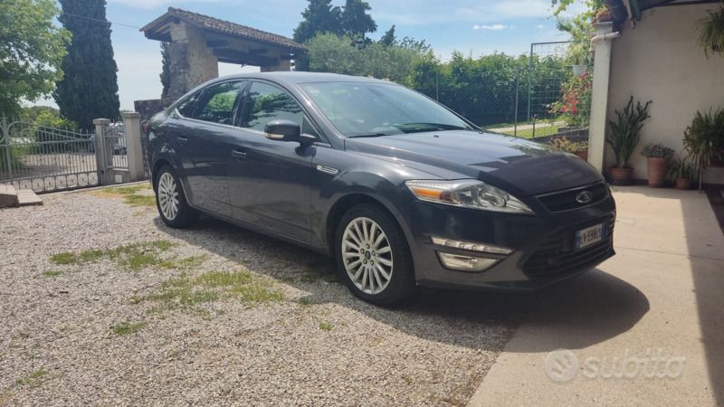Usata Ford Mondeo 116 CV (85 kW) 2014 Grigio Berlina