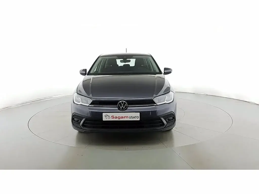 Usata VW Polo Life 95 CV (69 kW) 2023 Smoky gray met Utilitaria