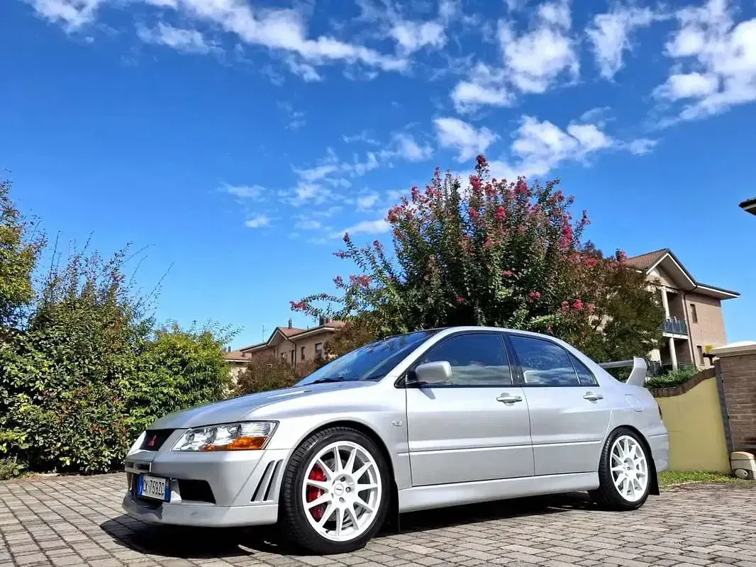 Usata Mitsubishi Lancer 280 CV (205 kW) 2002 Argento Berlina