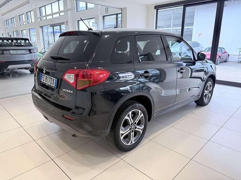 Usata Suzuki Vitara 120 CV (88 kW) 2016 Nero SUV