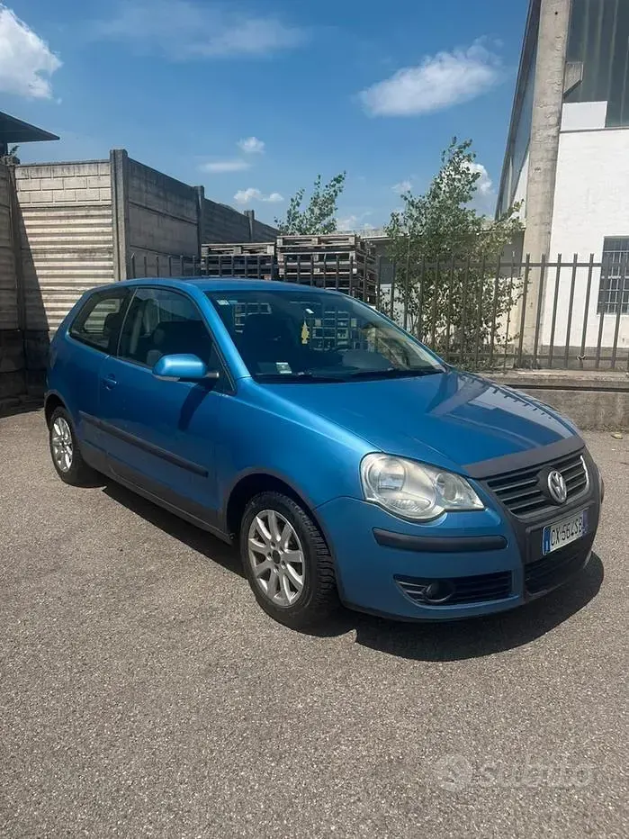 Usata VW Polo 75 CV (55 kW) 2005 Bluazzurro Utilitaria