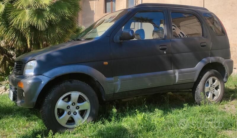 Usata Daihatsu Terios 1998 Nero SUV