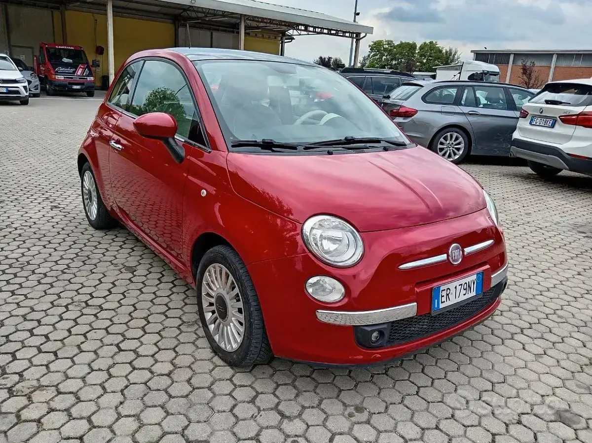 Usata Fiat 500 Lounge 69 CV (50 kW) 2013 Rosso SUV