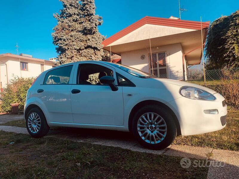 Usato 2018 Fiat Punto 1.2 Benzin 69 CV (8.500 €)