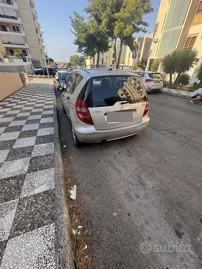 Usata Mercedes A180 109 CV (80 kW) 2007 Grigio Utilitaria