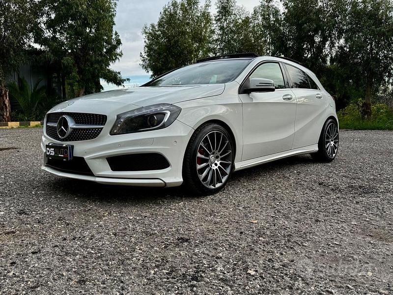Bianco Usata 2013 Mercedes A180 Premium Tre volumi | 12.990 € (Molto cara) - Immagine 1/4
