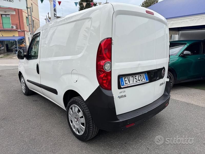 Usata Fiat Doblò 120 CV (88 kW) 2014 Bianco Monovolume