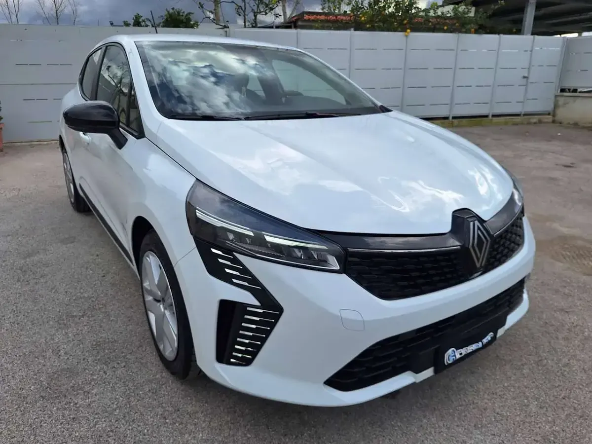 Usata Renault Clio V Evolution 91 CV (66 kW) 2025 Bianco Berlina