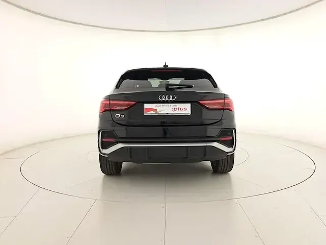 Usata Audi Q3 Sportback S-Line 150 CV (110 kW) 2025 Nero mito metallizzato SUV