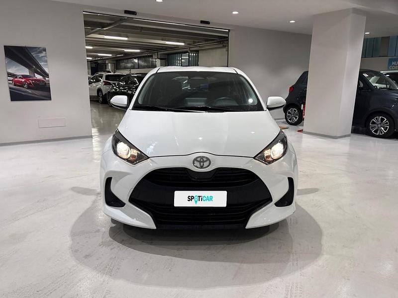 Usata Toyota Yaris Hybrid Active 116 CV (85 kW) 2025 Bianco Utilitaria