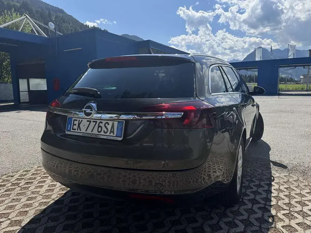 Usata Opel Insignia Cosmo 163 CV (119 kW) 2015 Grigio Station wagon