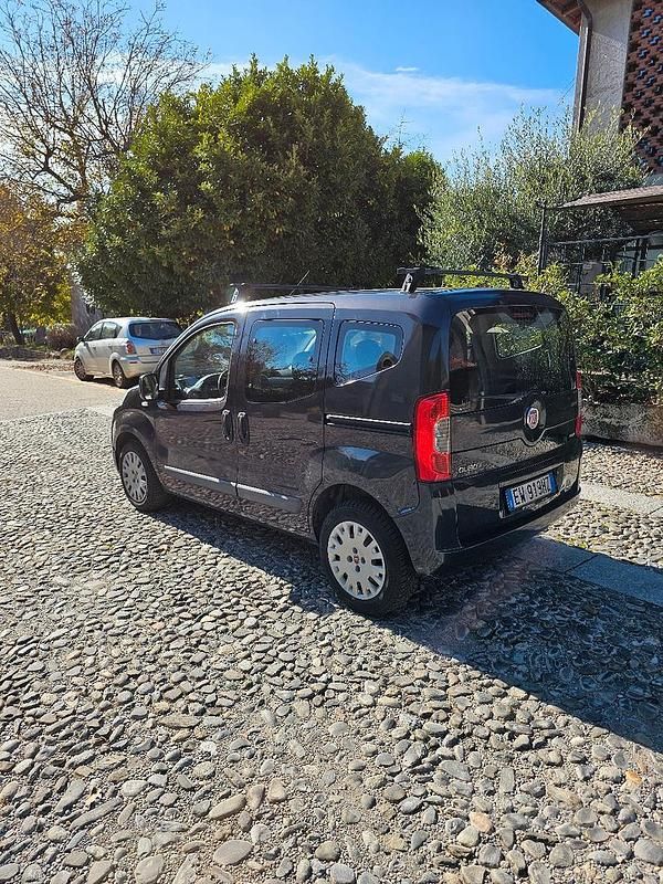 Usata Fiat Qubo Trekking 75 CV (55 kW) 2014 Nero Monovolume