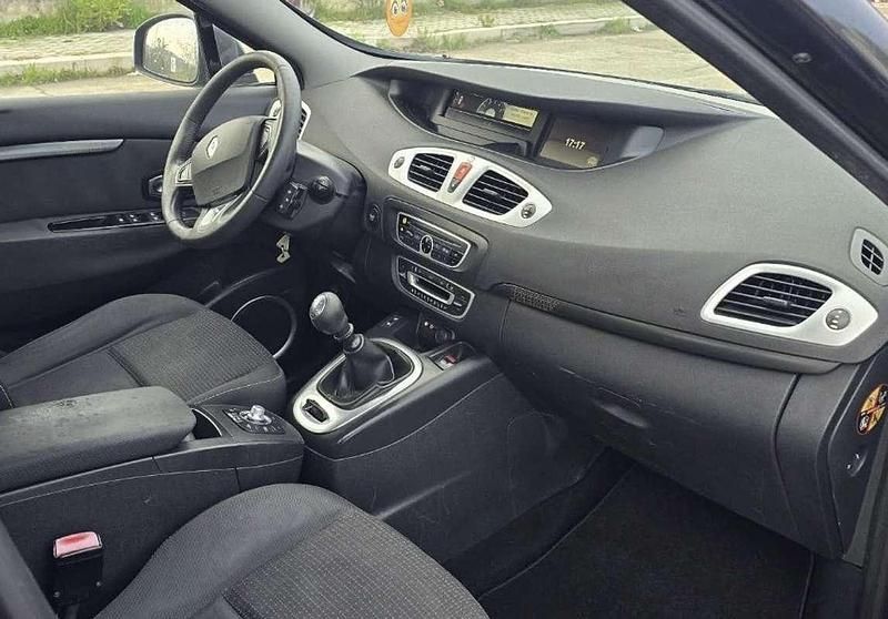 Usata Renault Scénic III Luxe 110 CV (80 kW) 2011 Monovolume