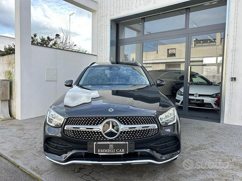Begagnad Mercedes GLC220 Premium Plus 194 HK (142 kW) 2022 Grå SUV