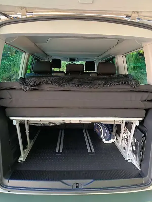 Usata VW California Beach 150 CV (110 kW) 2022 Grigio Furgone