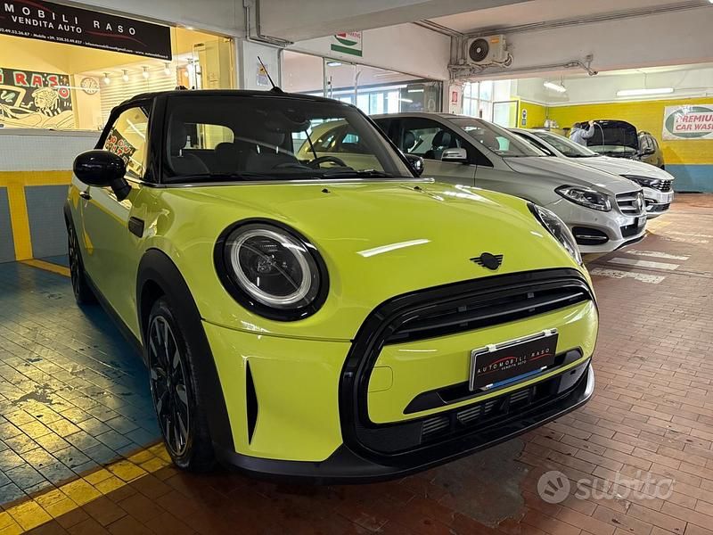 Usata Mini Cooper Cabriolet Classic 136 CV (100 kW) 2023 Verde Cabrio