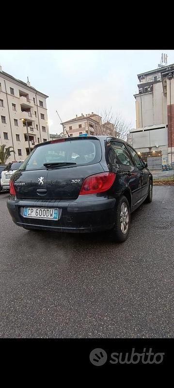Usata Peugeot 307 88 CV (64 kW) 2004 Nero Utilitaria