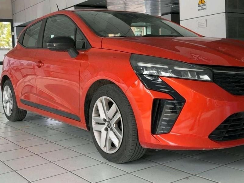 Usata Renault Clio V 101 CV (74 kW) 2024 Nero Berlina